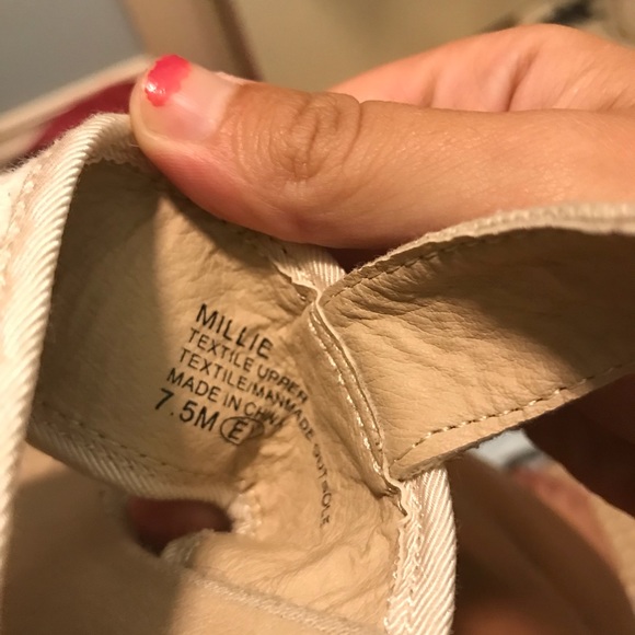 Heels - Picture 4 of 4